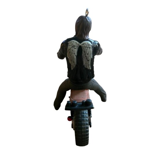 Hallmark The Walking Dead Christmas Darryl Dixon Ornament Keepsake 2018 - Picture 6 of 8